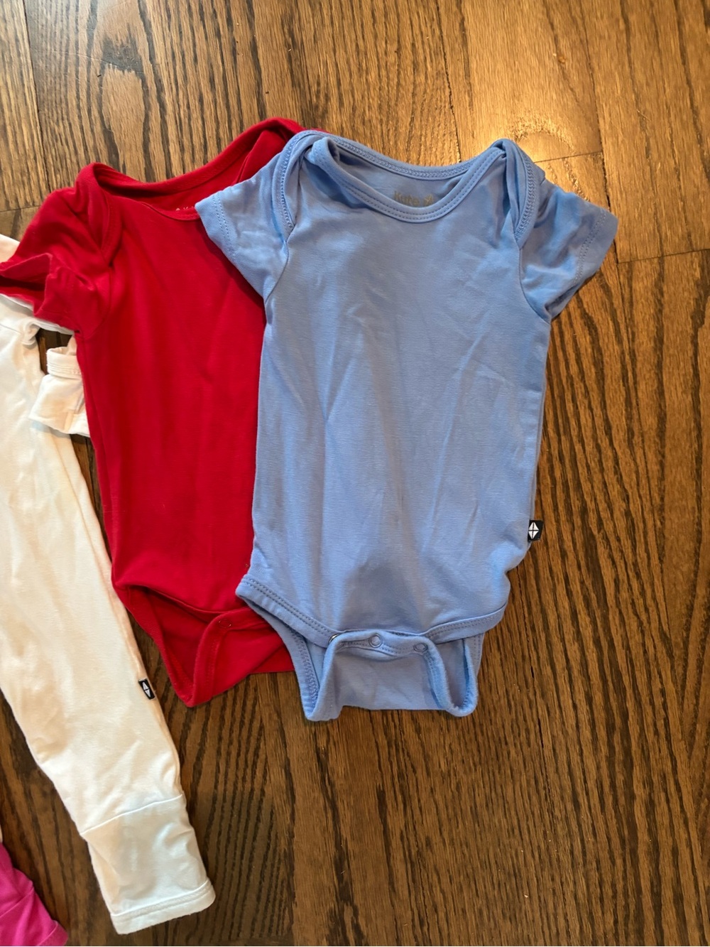 Kyte Baby Newborn onesies and zippered Rompers. Girls. - Picture 3 of 7